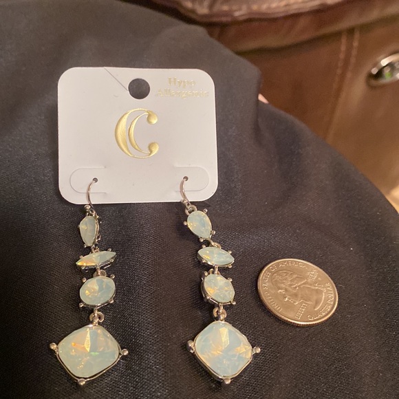 Charming Charlie,White Light Dangle Earrings, ,Beautiful ❤️💜🔥💚🔥🧡🔥 - Picture 4 of 4